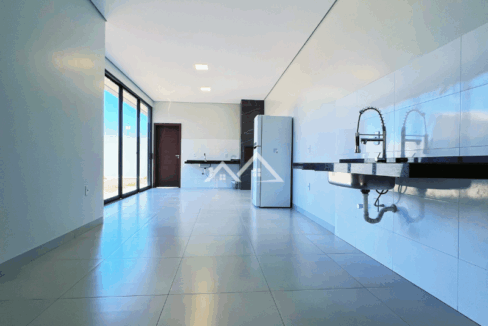 Imóvel setor 09 R4 185MIL (83)