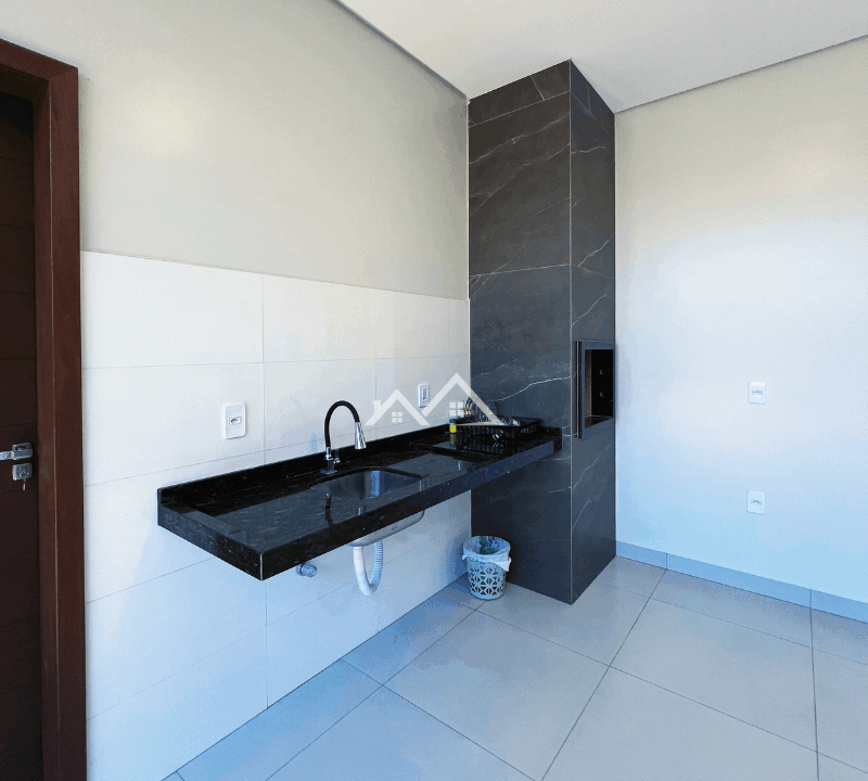 Imóvel setor 09 R4 185MIL (85)